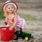 Stevie-Playing-in-the-Dirt